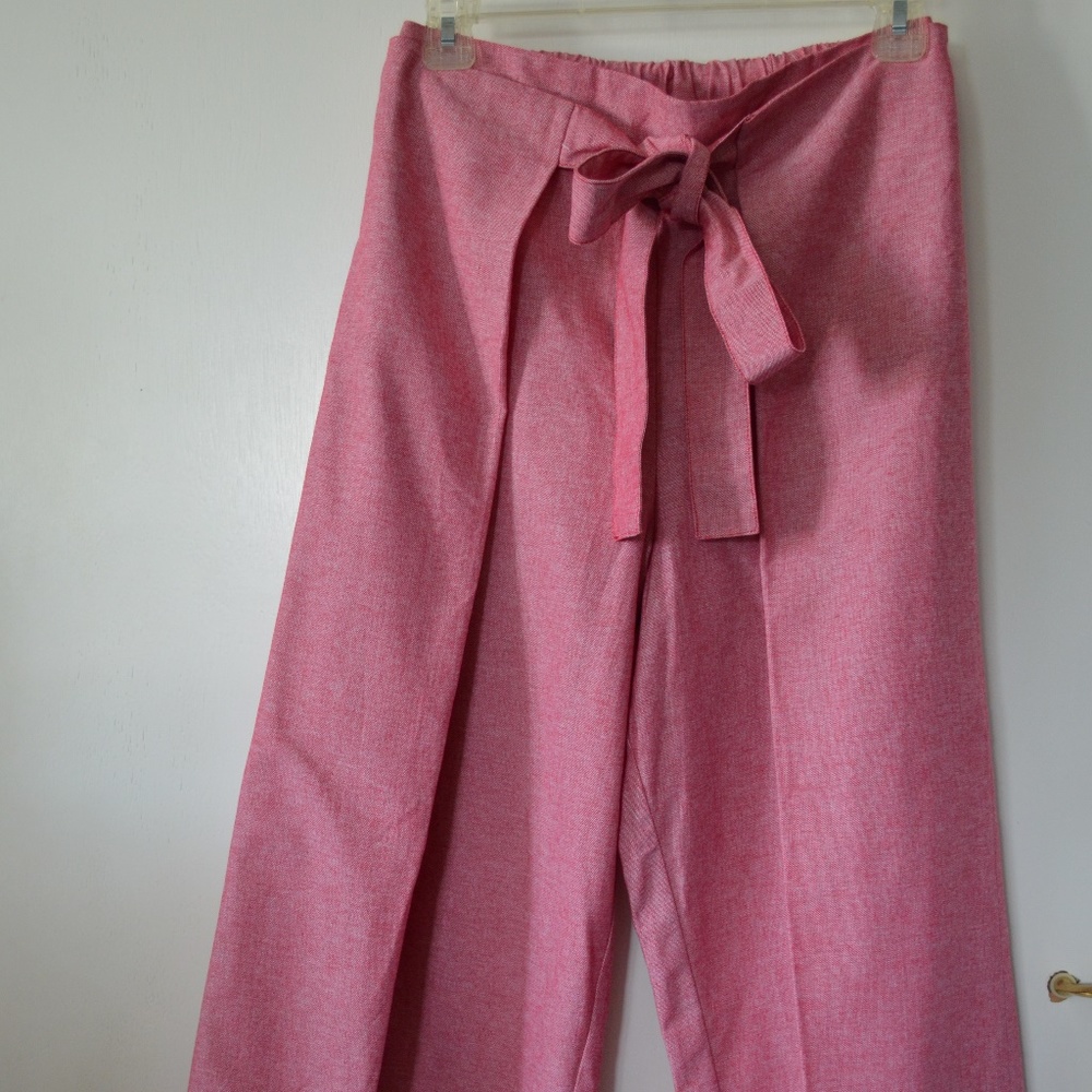 Pants Culottes Size 4 ASOS RED WHITE   B02
